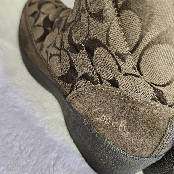 COACH brown swayed fur winter boots - Picture 6 of 11